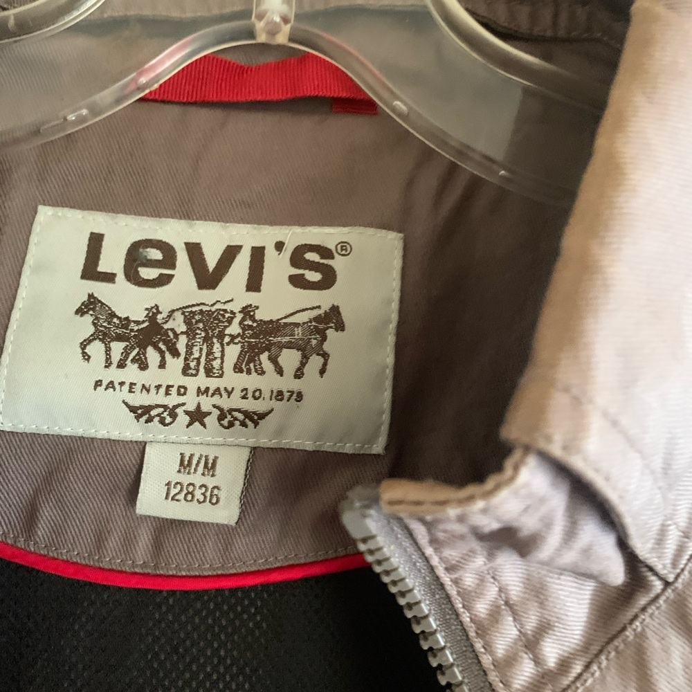 Levi’s Jacket - Picture 2 of 3